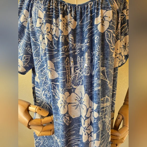 Cathy Daniels Blue Floral Blouse with Sequin Detail 2X - Picture 4 of 12